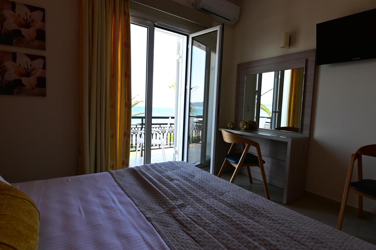 Nadia'S Studios & Apartments In Argasi, Sea-View Eksteriør billede